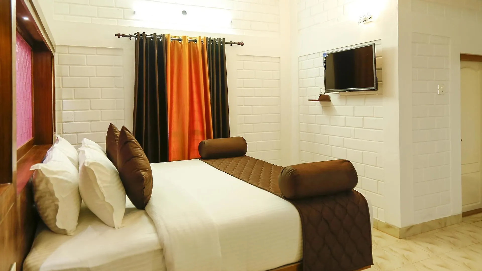 *** ホテル Oyo 7966 Pallivasal ムンナル インド