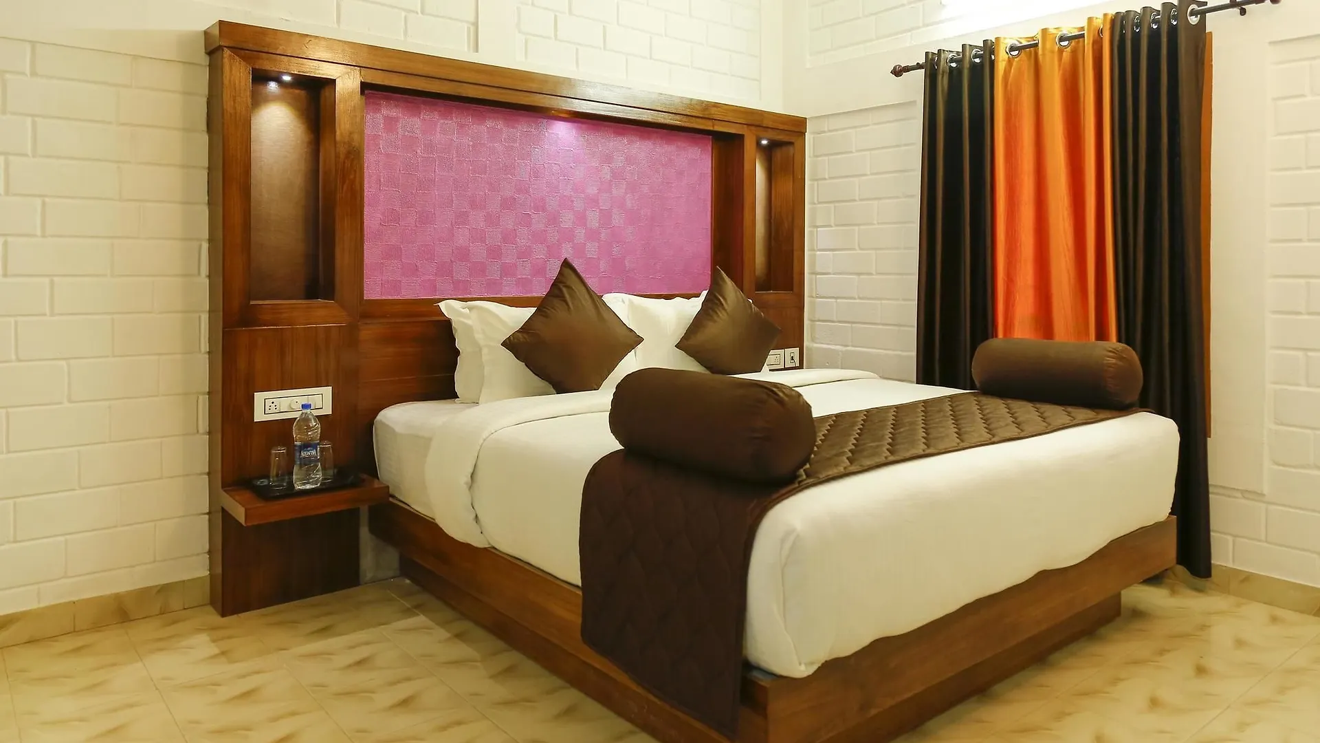 Oyo 7966 Pallivasal ムンナル ホテル
